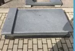 Надгробная плита из светло-серого гранита, по типу саркофага