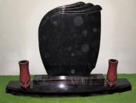 Черный памятник с вазой Черный памятник с вазой