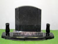 Полированный памятник с вазой Полированный памятник с вазой